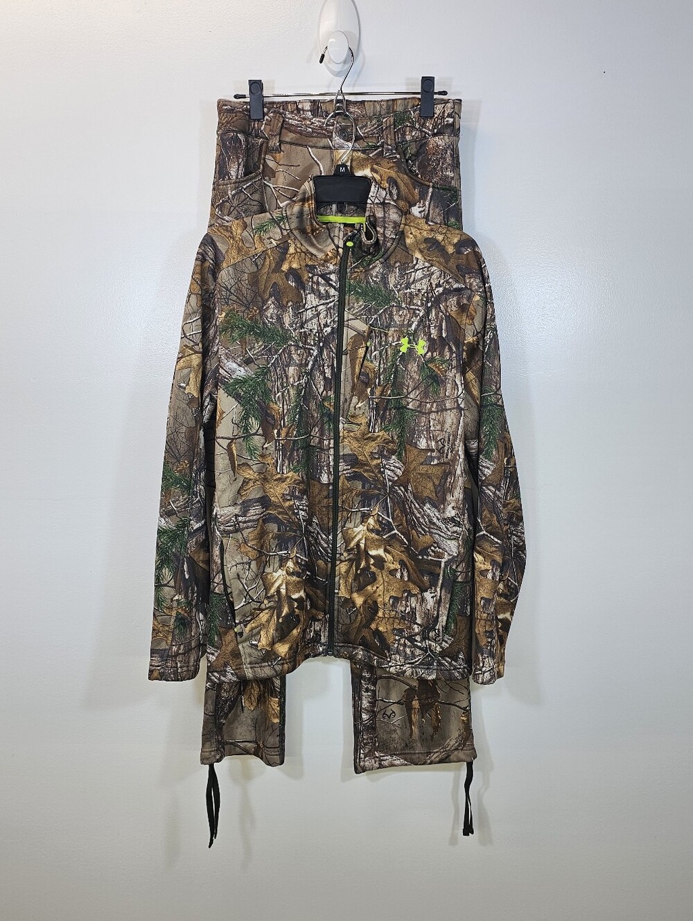 Under Armour Realtree Camo Full-Zip Men’s Hunting Jacket and Pant Set